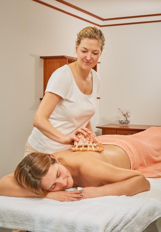 Kneipp- Und Wellvitalhotel Edelweiss バート・ヴェリスホーフェン エクステリア 写真