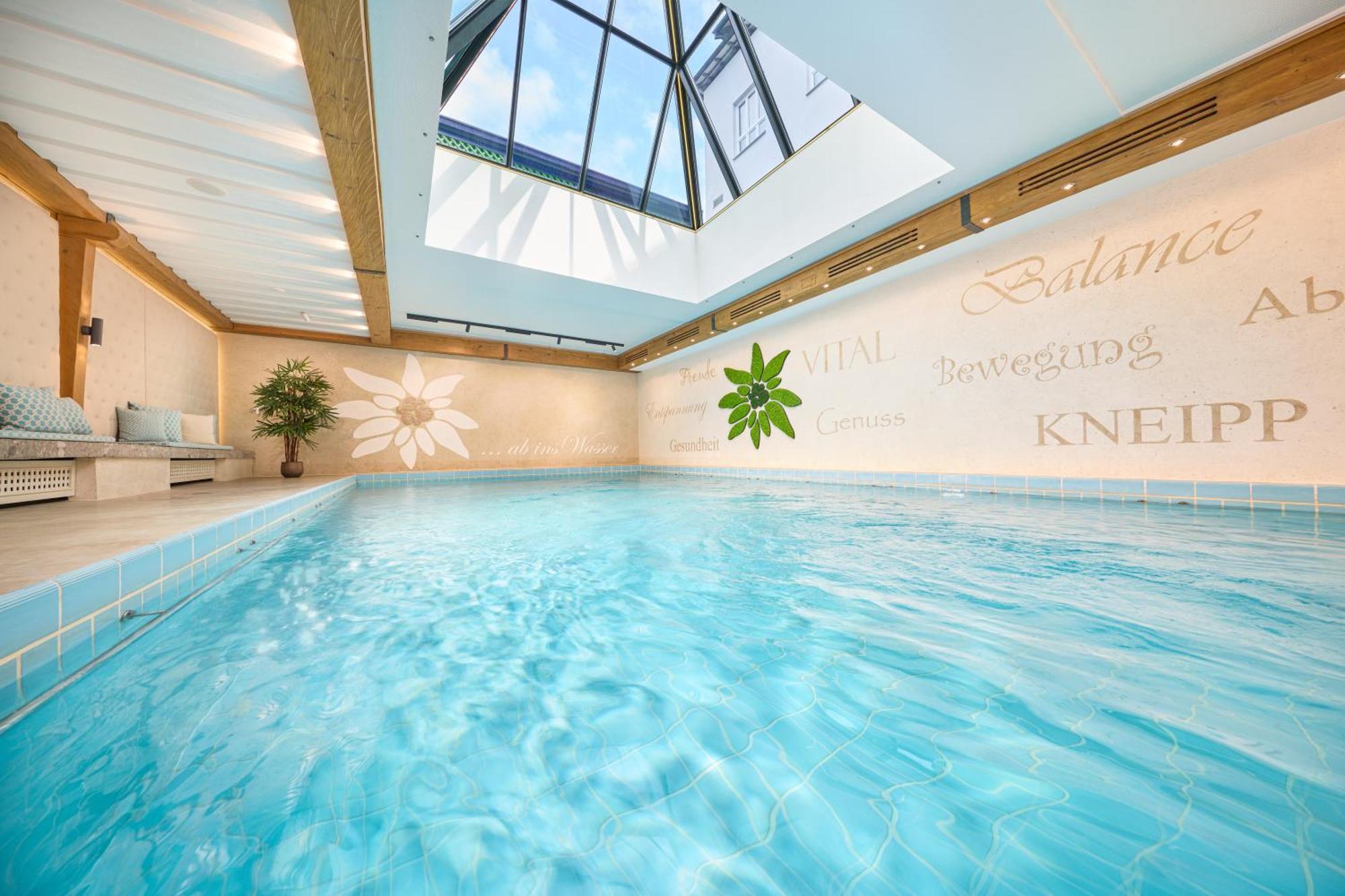 Kneipp- Und Wellvitalhotel Edelweiss バート・ヴェリスホーフェン エクステリア 写真
